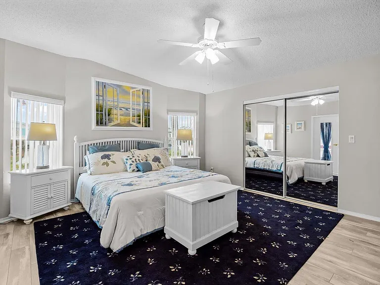 8032 Meadowlark Ln — Photo 15