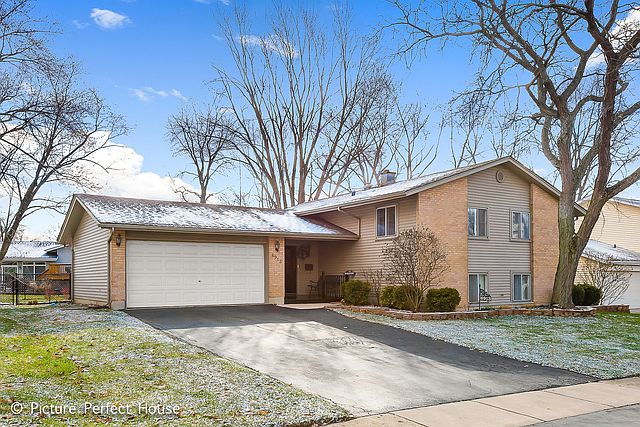 1st image of 6913 Roberts Dr