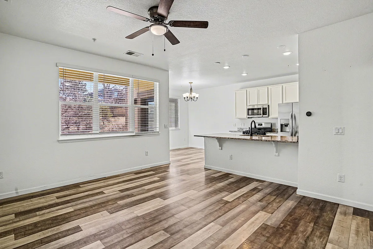 Building Photo - 4526 Copeland Cir #103