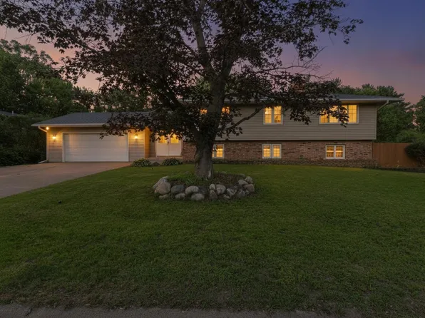 4340 Rustic Pl, Shoreview, MN 55126
