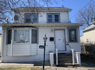 650 River Rd, New Milford, NJ 07646