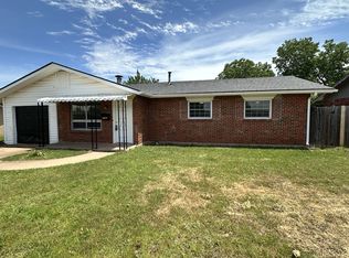 2700 Yorkshire Ave, Moore, OK 73160