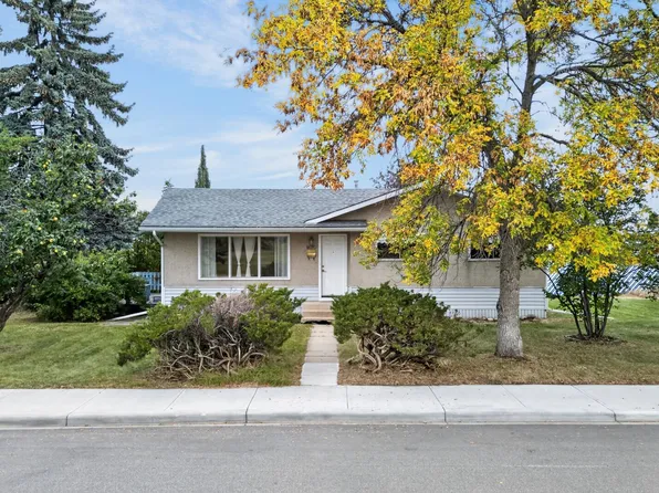 10508 60a Ave NW, Edmonton, AB T6H 1K2