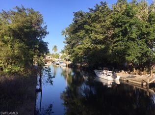 2805 Gulfview Dr, Naples, FL 34112