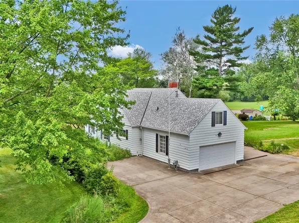 4910 Royalton Rd, North Royalton, OH 44133