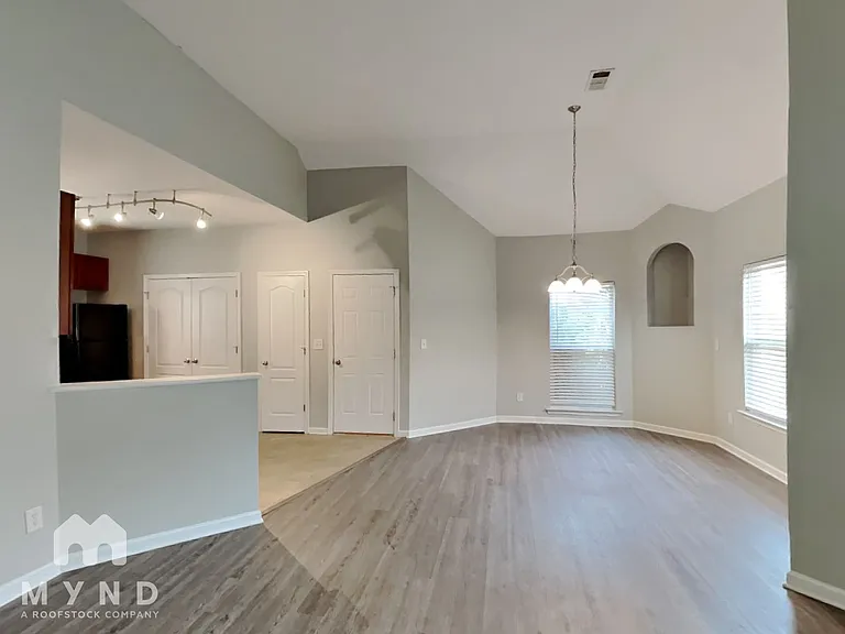 4627 Rosser Loop Dr — Photo 7