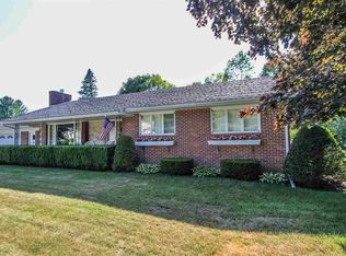 5 Country Club Dr, Gloversville, NY 12078