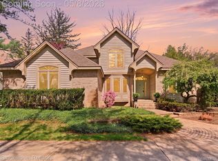 6512 White Lake Rd, Clarkston, MI 48346