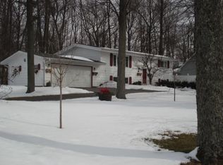 1300 S Evergreen St, Shawano, WI 54166