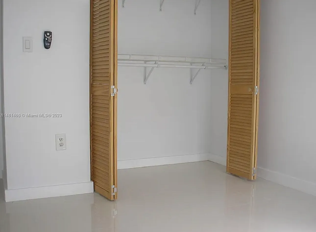 2 bed, 890 sqft, $2,550 — Photo 3
