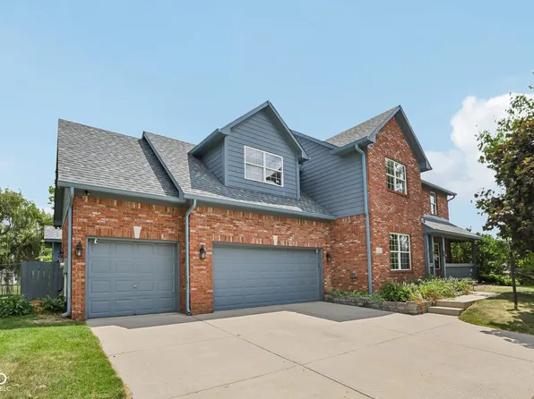 331 N Greenbriar Dr, Greenwood, IN 46142