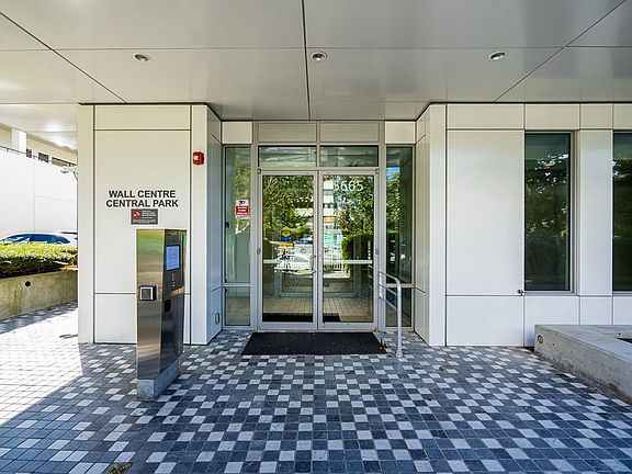 4th image of 5665 Boundary Rd #2902