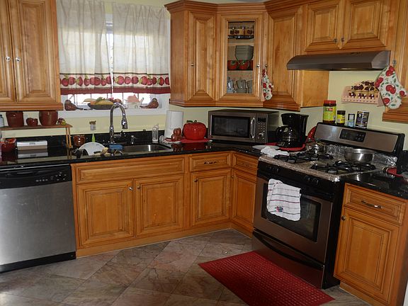 4th image of 4926 Corsica Pl