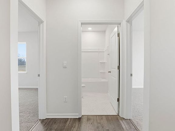 4th image of 119 Depot Cir