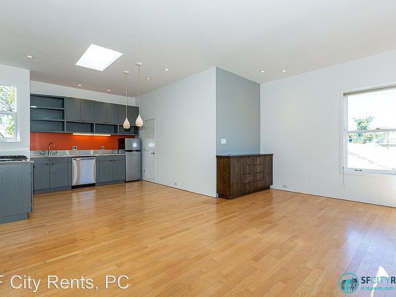 2nd image of 1118 Florida St