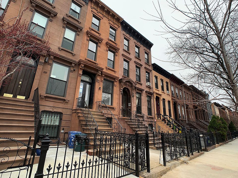 1st image of 231A Madison St #4