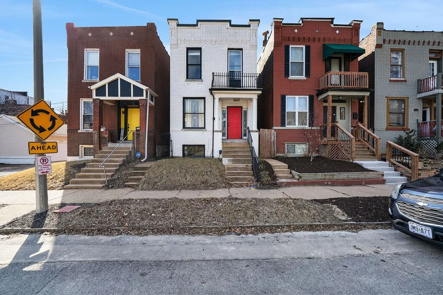 2918 Sidney St photo 1
