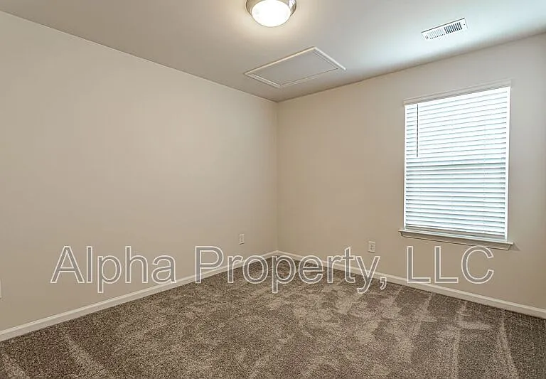 371 Highline Trl — Photo 18
