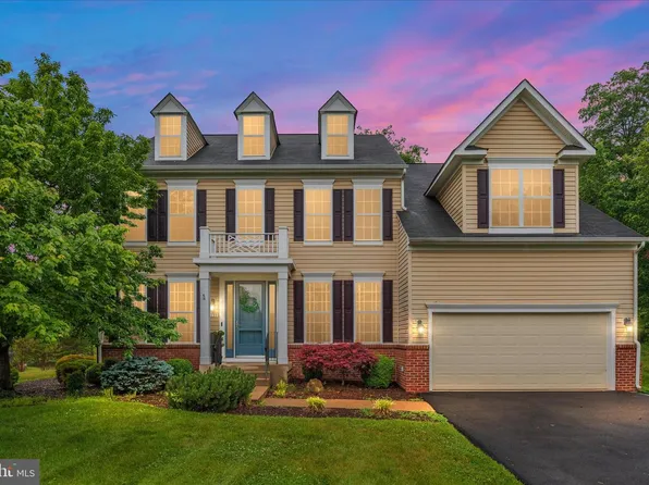 1139 Shadows Dr, Front Royal, VA 22630