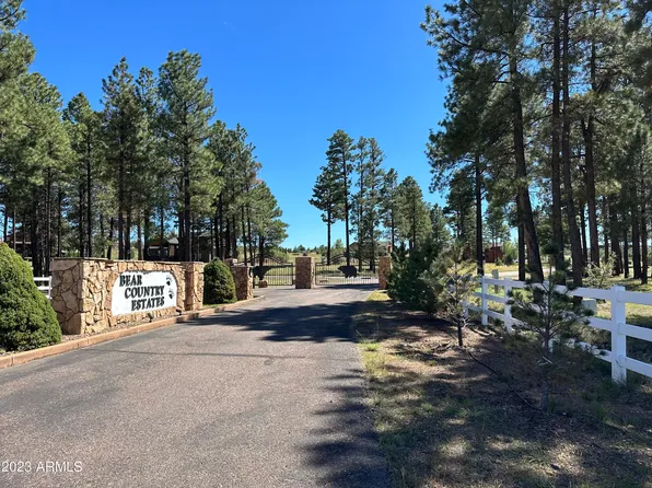 2238 KODIAK Circle #15, Overgaard, AZ 85933