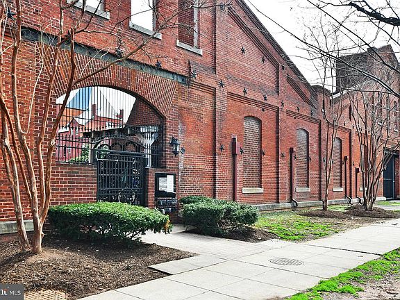 4th image of 35 14th St NE #35