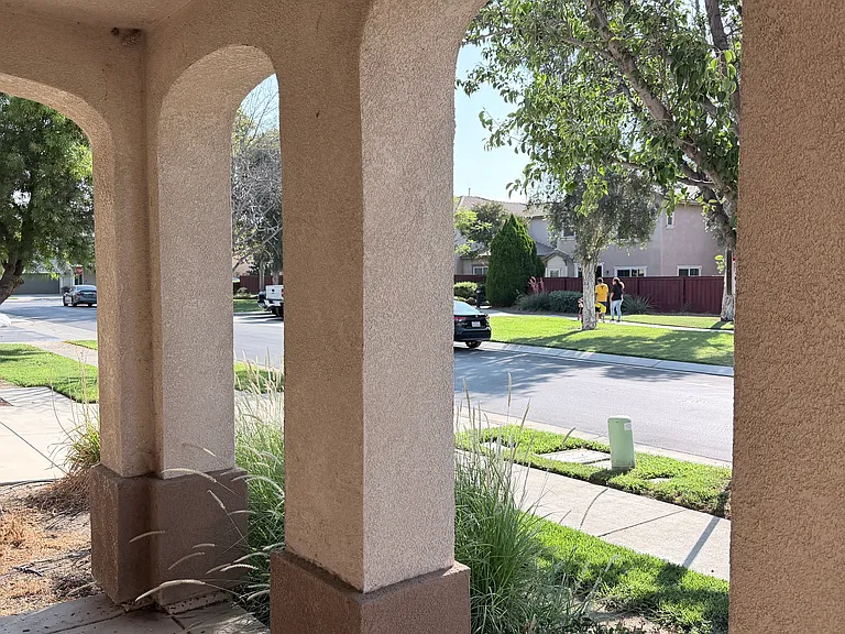 Park in front of the house