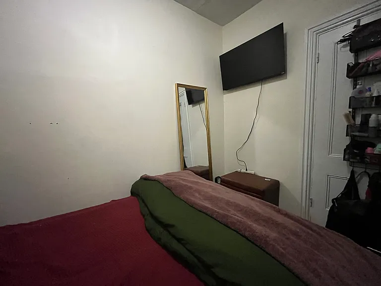 28 Parker St #2 — Photo 1