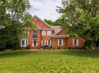 8602 Rosedale Dr, Oak Ridge, NC 27310