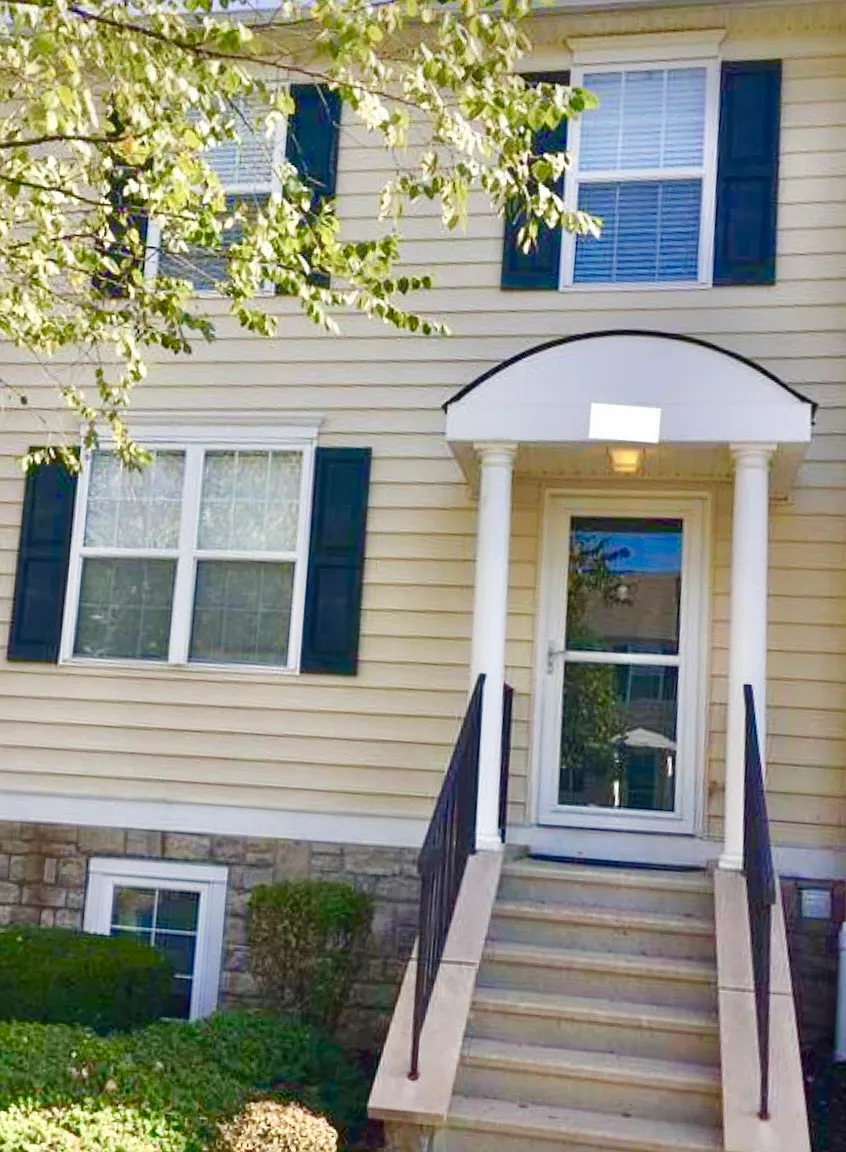 4 bed, 3.5 bath, 1680 sqft, $3,295 — Photo 1