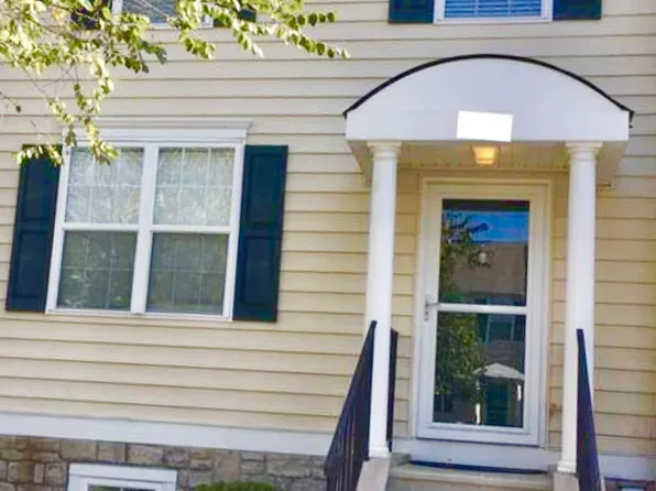 5722 Colts Gate Dr #5722, New Albany, OH 43054