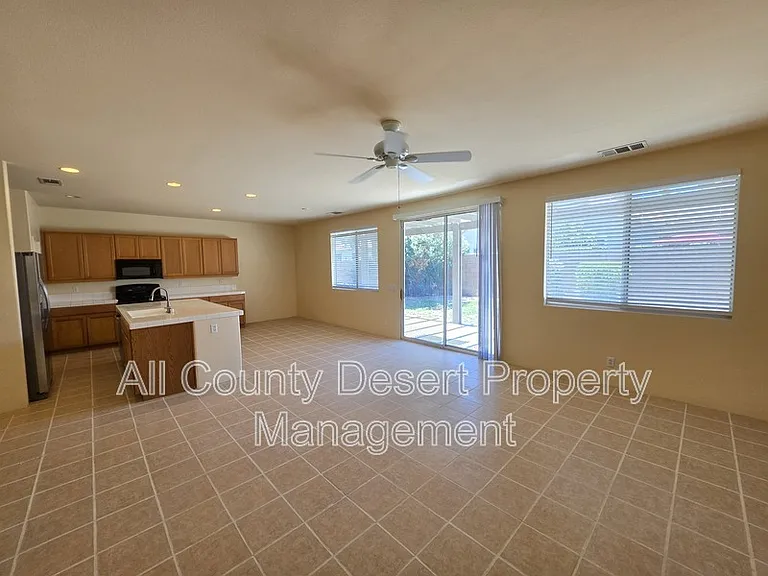 47471 Harbour Lights Ln — Photo 8