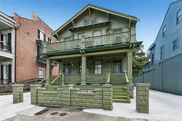 2 bed, 1.0 bath, 783 sqft, $2,050 — Photo 1