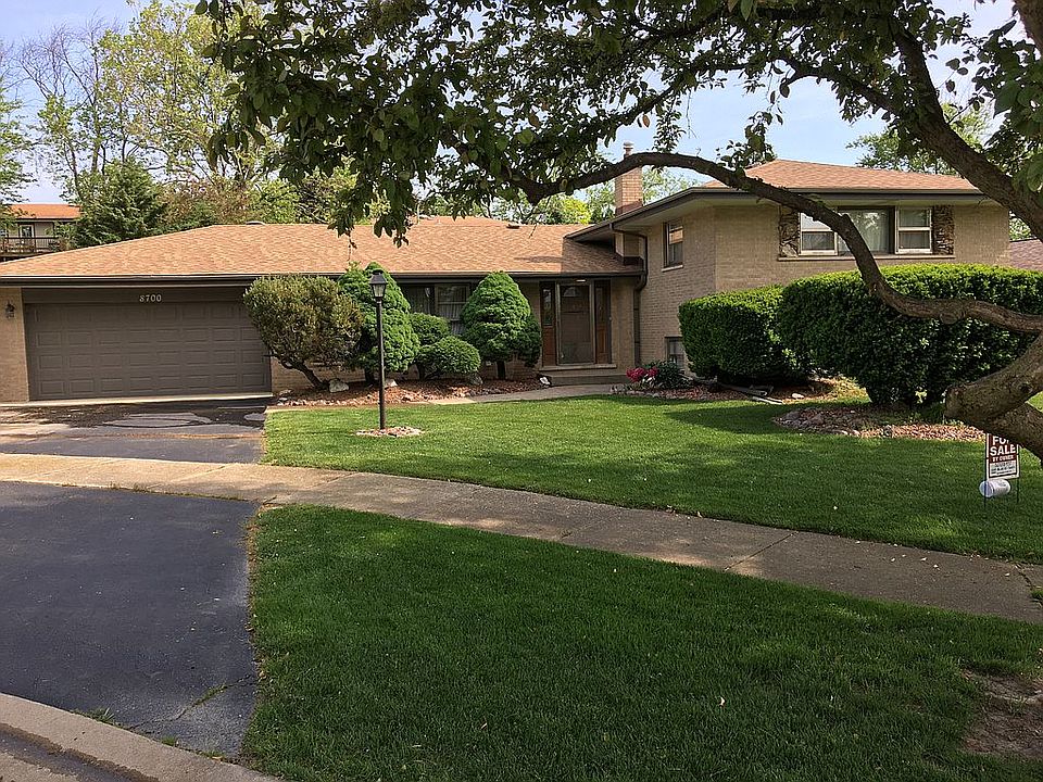 1st image of 8700 Oakhill Ct
