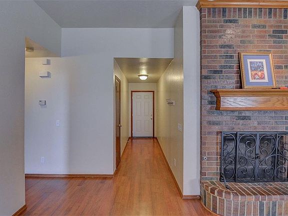 4th image of 2612 Dalewood Pl
