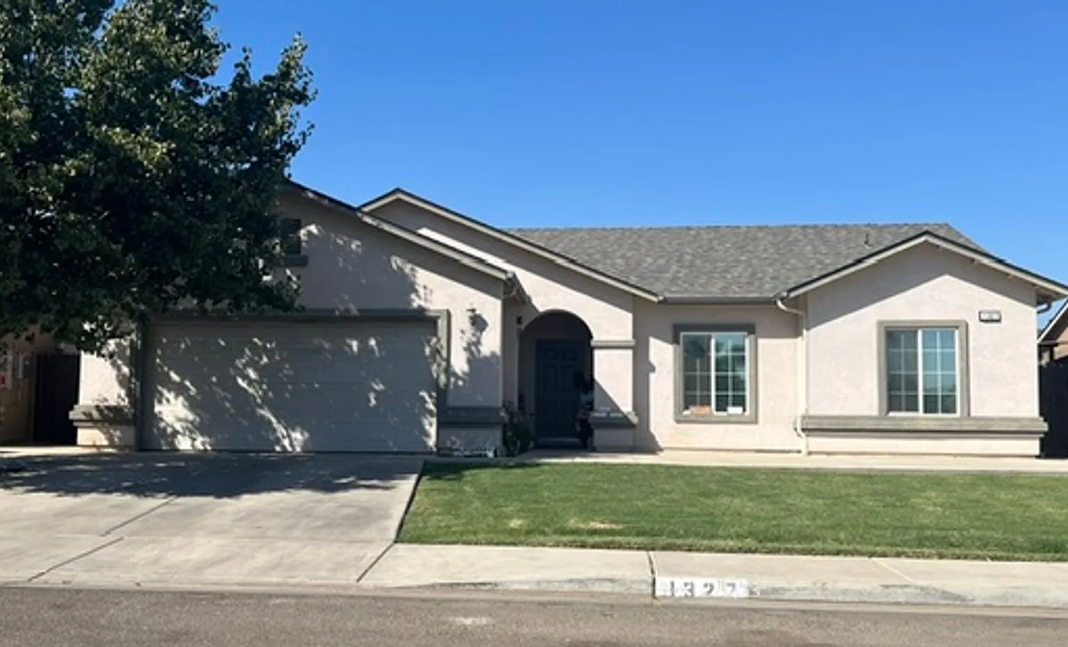 Dinuba House For Rent — Photo 1