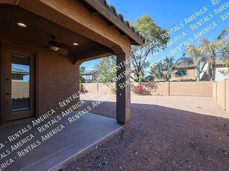 41192 W Rio Bravo Dr — Photo 24