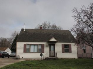 1311 Circle Dr NE, Kankakee, IL 60901