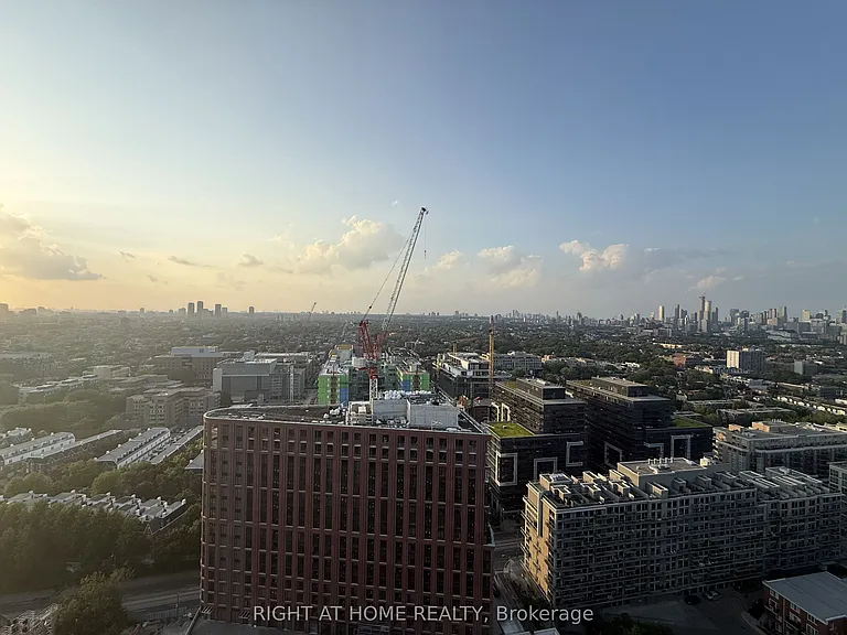 125 Western Battery Rd #Penthouse 3016 — Photo 24