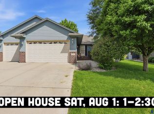 4904 E Tiger Lilly St, Sioux Falls, SD 57110