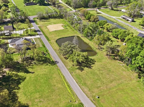 10311 Bayou Xing, Saint Amant, LA 70774