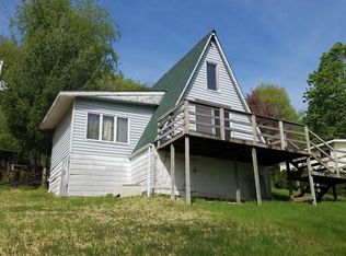 9784 F Ave, Wapello, IA 52653