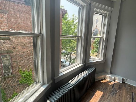 4th image of 244 Liberty St #3