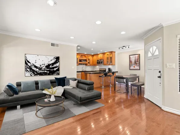 3590 Seahorn Cir, San Diego, CA 92130