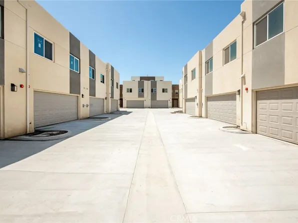 1010 W 223rd St #3, Torrance, CA 90502