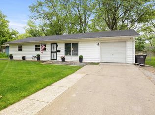 222 E Concord Ln, Fort Wayne, IN 46816