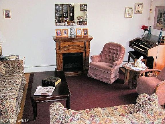 4th image of 141 Grandview Ave
