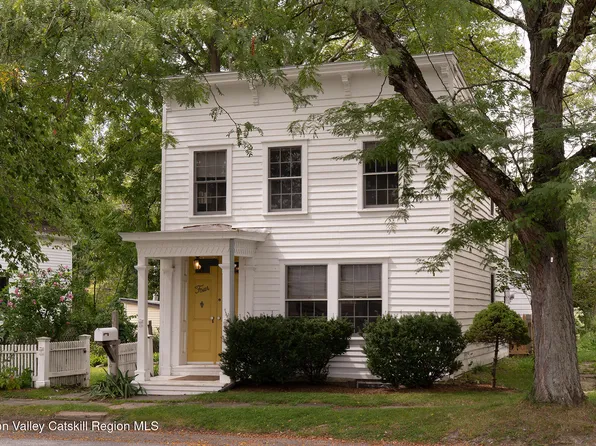 4 N Vernon Street, Athens, NY 12015