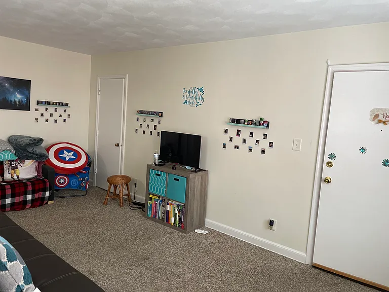 101 Lewiston Rd #3 — Photo 4