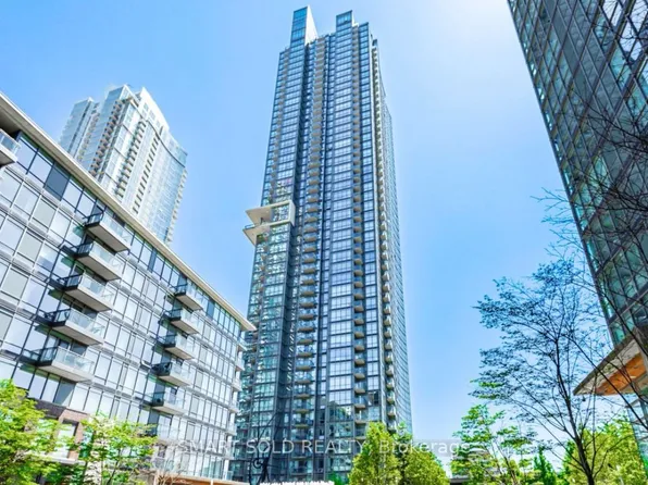 11 Brunel Ct #2606, Toronto, ON M5V 3Y3