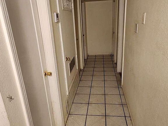 4th image of 7747 Broadway Dr